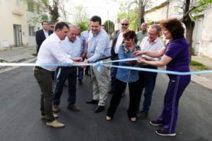 Se inaugur� el pavimento en Prat entre Alvear y Rivadavia
